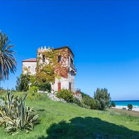 Holiday Home In Calabria With Private Beach Santa Caterina dello Ionio