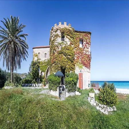 Holiday home Holiday Home In Calabria With Private Beach *